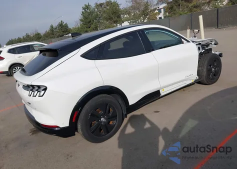 2023 Ford Mustang Mach-E California Route 1 z USA, uszkodzony, nr VIN 3FMTK2SU8PMA84123